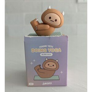 Smoko Yoga Boat Pose